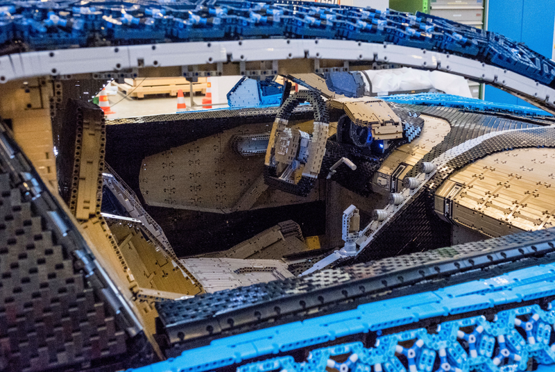 Illustration for article titled Lego construye su pieza más épica: un Bugatti Chiron a tamaño real manejable con más de un millón de piezas